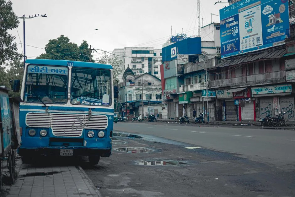 Gadkari Confirms: Delhi Buses Will Run on Hydrogen Made from City Garbage — Crime Law