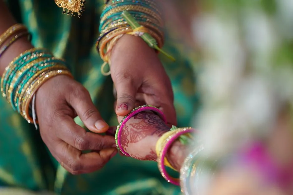 Hyderabad Woman Dies by Suicide on Video Call — Friend Reveals Final Words — Culture Religion