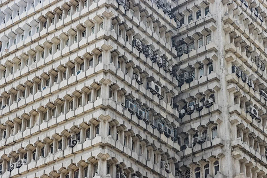 New Delhi Hotel Fire Kills 21 — 18 Victims Are Foreign Nationals — Entertainment